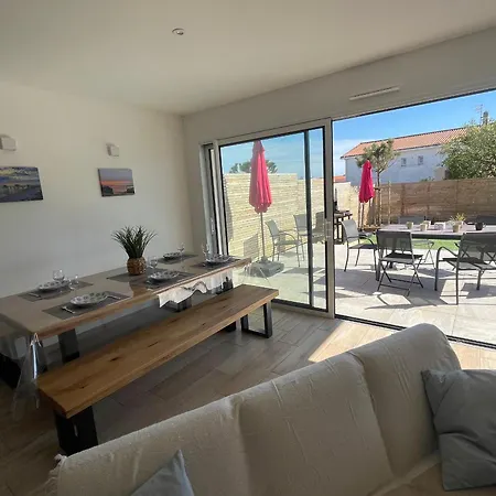 Contemporaine Pres De La Avec Jardin, Terrasse Et Wifi - Fr-1-22-359 La Tranche-sur-Mer