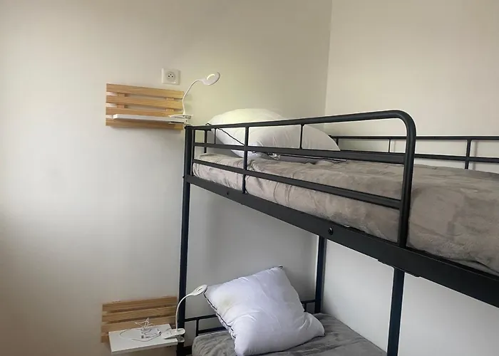 Vakantiehuis Contemporaine Pres De La Avec Jardin, Terrasse Et Wifi - Fr-1-22-359 *