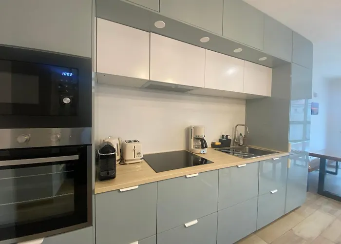 Contemporaine Pres De La Avec Jardin, Terrasse Et Wifi - Fr-1-22-359 * La Tranche-sur-Mer