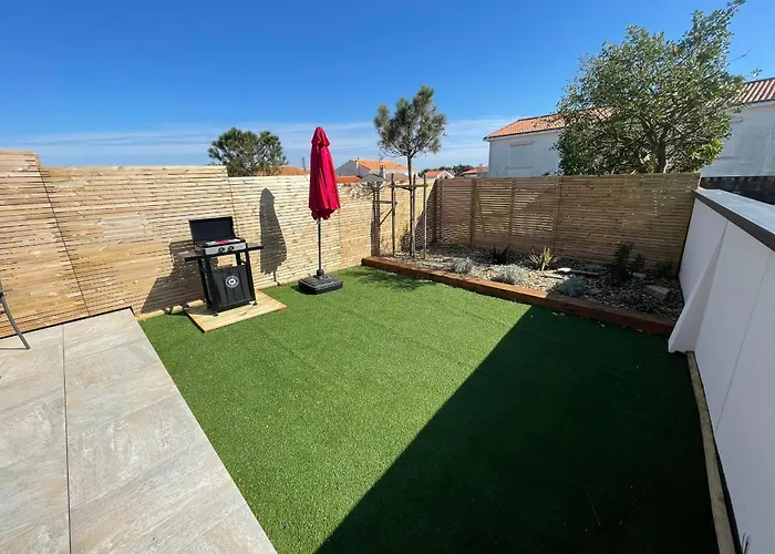 Contemporaine Pres De La Avec Jardin, Terrasse Et Wifi - Fr-1-22-359 La Tranche-sur-Mer